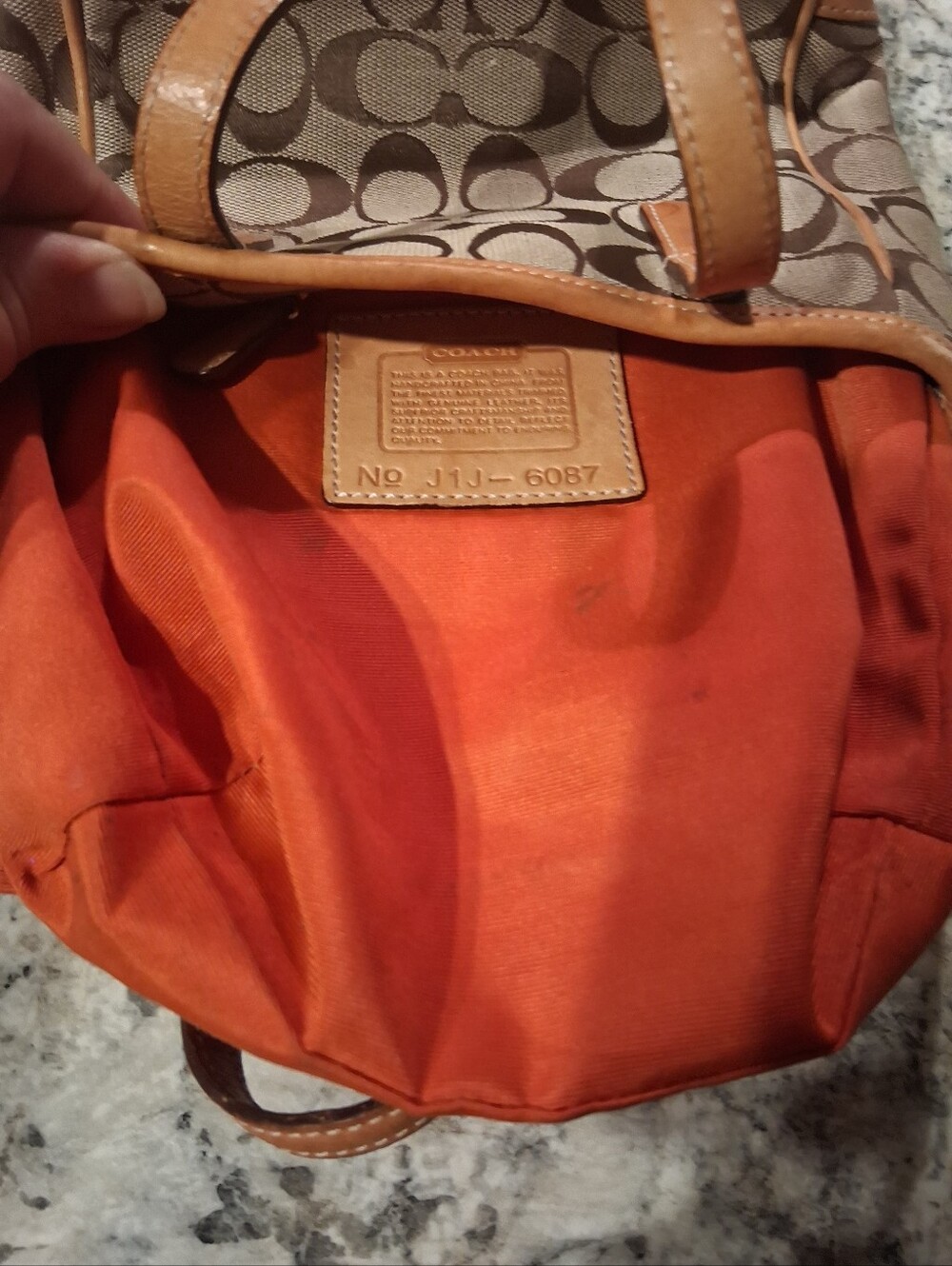 🦋Coach Tote If You Buy This Bag"🦋 You Get To Pick One Of The 2 Items Free🦋 - Picture 6 of 11
